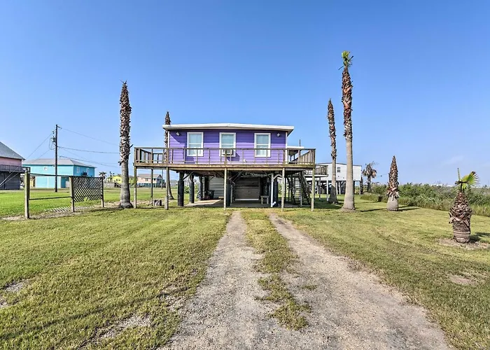 4 Blocks To Ocean: Water-View Surfside Beach Home!
