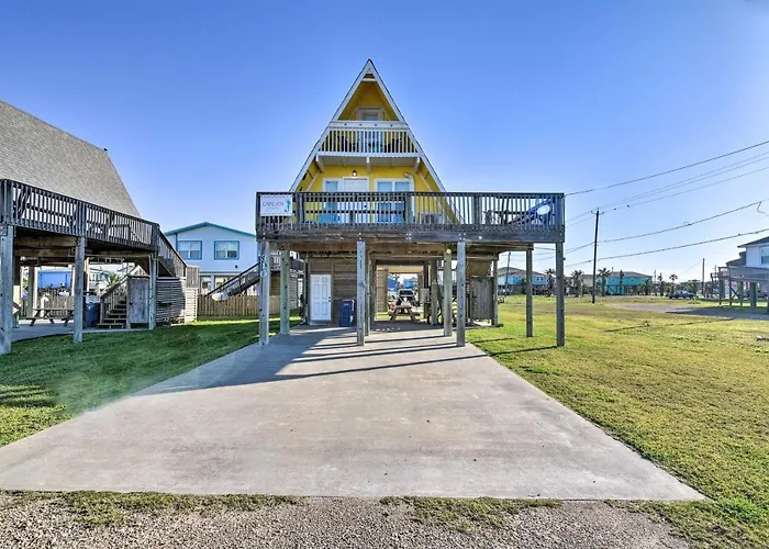 2 Blocks To Surfside Beach: A-Frame Home W/ Deck